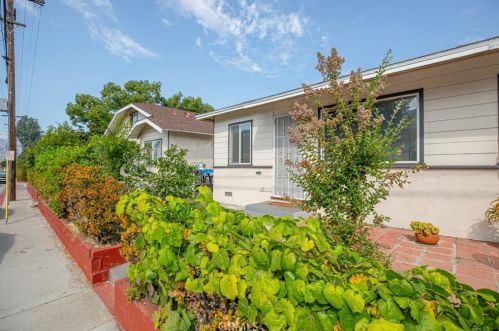 341 Chevy Chase Dr, Glendale CA  91205-4440 exterior