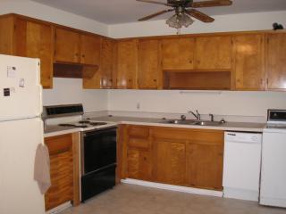 3216 Pinecrest Dr, Raleigh NC  27609-7437 exterior