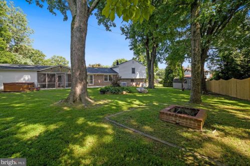 14604 Cobblestone Dr, Silver Spring MD 20905-5807 exterior