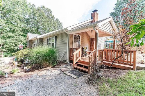 1650 Sawmill Rd, Hedgesville, WV 25427-6440