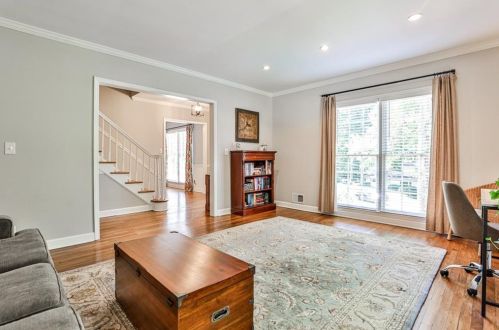 7225 Hunters Branch Dr, Atlanta GA  30328-1718 exterior