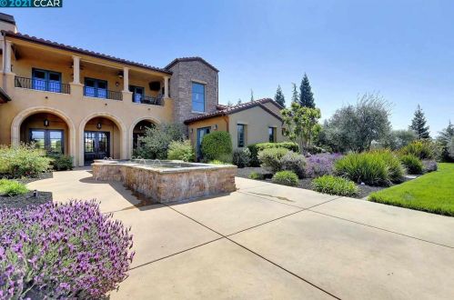 2200 Vineyard Estates Ct, Auburn, CA 95603-7336