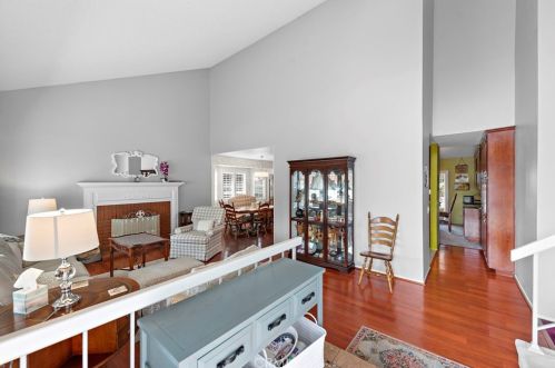 23008 Orangewood Ct, Colton, CA 92313-5568