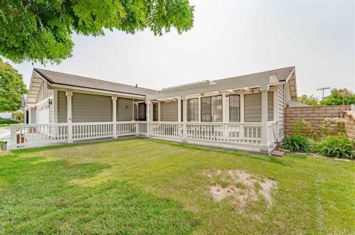 1074 Long Beach Dr, Colton, CA 92324-6806