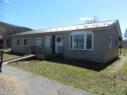 1843 Fairlawn Ave, Fairlawn, PA 17728-8385