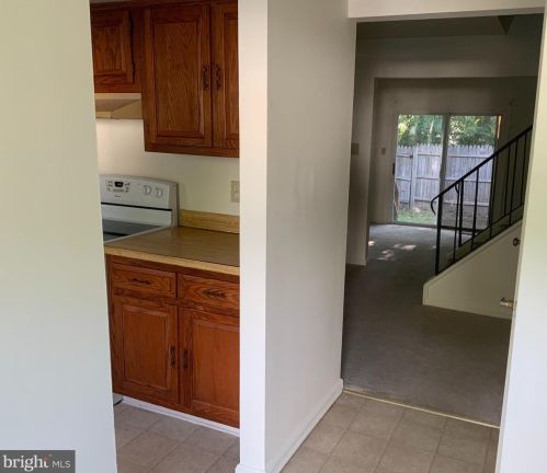 8563 Tyrolean Way, Springfield VA  22153-2241 exterior