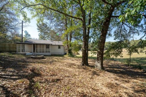 2004 Hi Roc Rd, Conyers GA  30012-2534 exterior