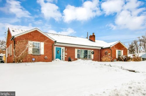 501 Waverly Rd, Harrisburg, PA 17109-4034
