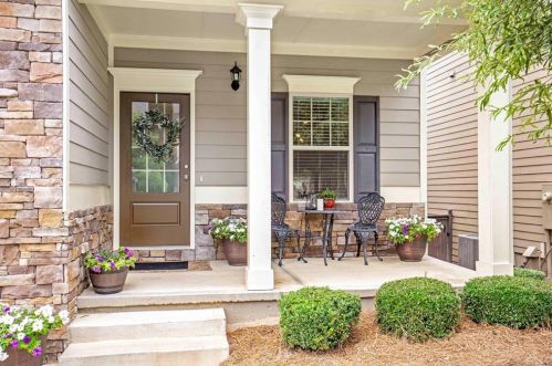 624 Georgia Way, Holly Springs, GA 30188