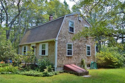219 Biscuit City Rd, Charlestown, RI 02813-3933