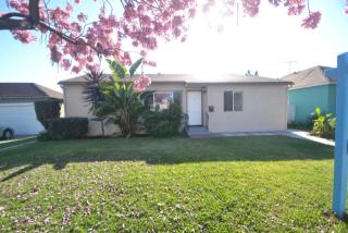 10808 Floral Dr, Whittier CA  90606-1139 exterior