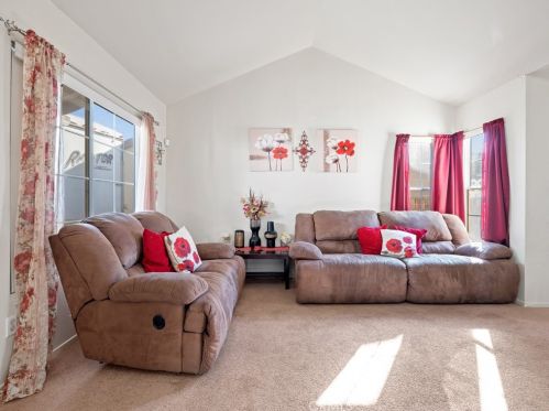 10729 Alton Ct, El Mirage, CA 92301-4843
