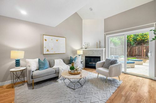 182 Ada Ave, Mountain View, CA 94043-4936