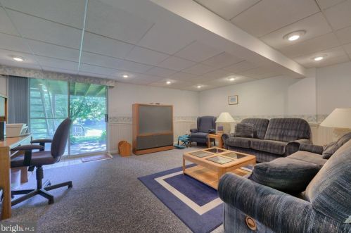 1026 Monticello Ln, Lancaster PA  17603-9409 exterior