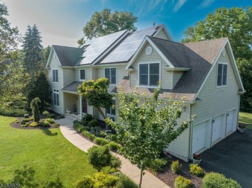 13 Viking Ter, Flemington, NJ 08822-1984