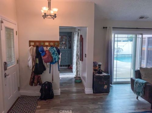 11568 Freedom Trl, Riverside CA  92503-5066 exterior