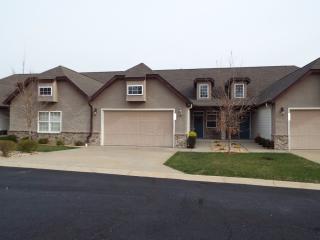 126 Residence Ln, Branson, MO 65616-4088