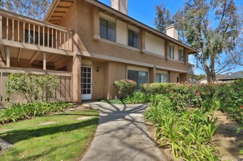 4460 Lubbock Dr, Simi Valley, CA 93063-1761