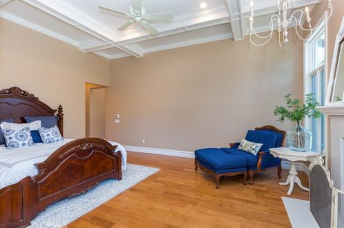 1015 Tiger Tail Dr, Riverside CA  92506-5423 exterior