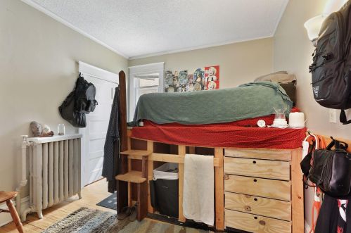 998 Grand Ave, Saint Paul MN 55102-2610 exterior