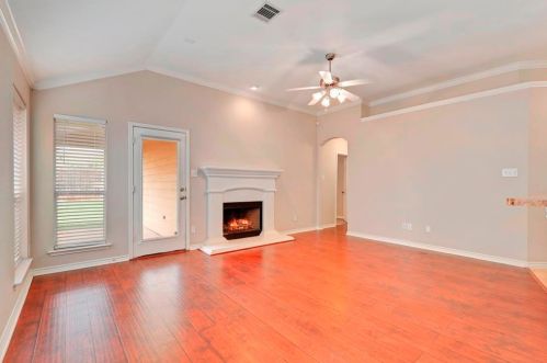 6169 Tilapia Dr, Fort Worth, TX 76179-7593