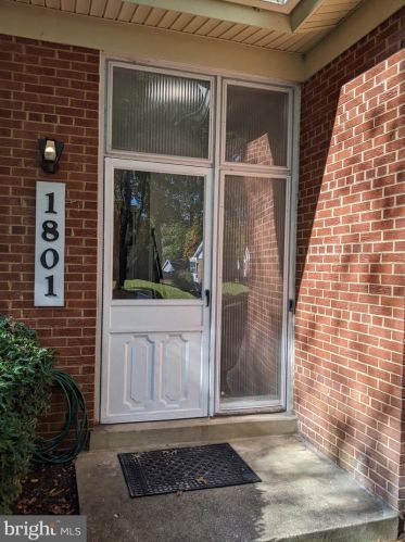 1801 Ladd St, Silver Spring MD  20902-3524 exterior