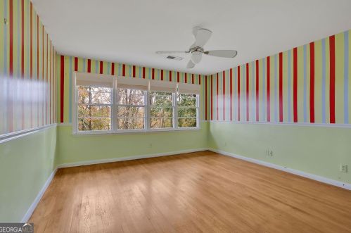 120 Huntcliff Pt, Atlanta GA  30350-1601 exterior