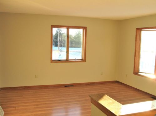1104 17th St, Scanlon, MN 55720-2400