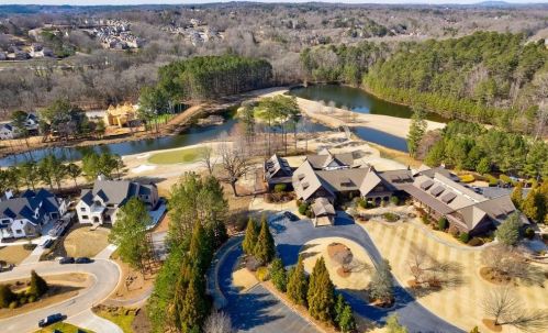 628 Crescent River Pass, Suwanee GA  30024 exterior