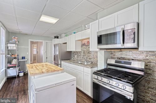 316 Hawthorne St, York PA  17404-3125 exterior