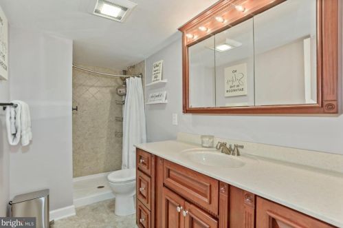 5808 Heming Ave, Springfield VA  22151-2716 exterior