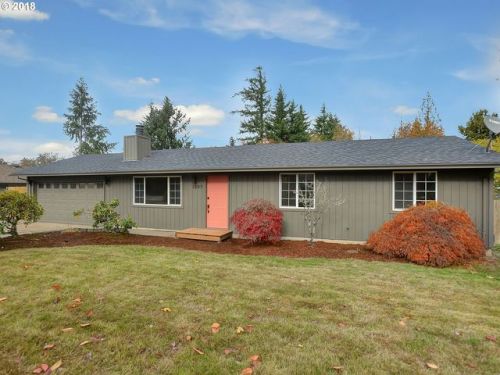 1897 Binford Lake Pkwy, Damascus OR  97080 exterior