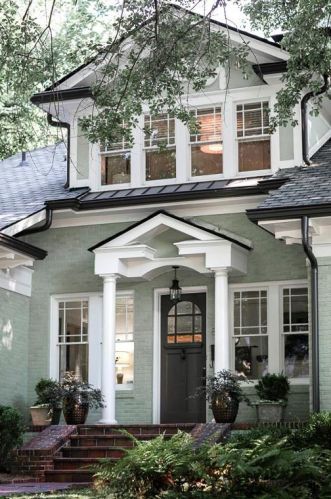 82 Huntington Rd, Atlanta GA  30309-1546 exterior