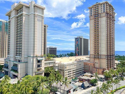 1860 Ala Moana Blvd, Honolulu HI  96815-1602 exterior