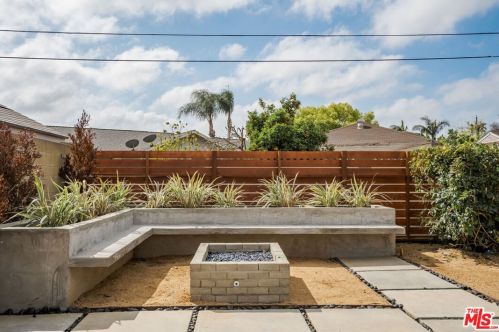 2854 Orange Ave, Anaheim CA  92804-3235 exterior