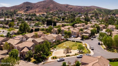 1843 Amberleaf Ln, Simi Valley CA  93065-7435 exterior
