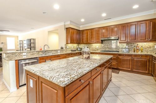 16352 Sierra Heights Dr, Riverside CA  92503-8457 exterior