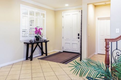 16352 Sierra Heights Dr, Riverside CA  92503-8457 exterior