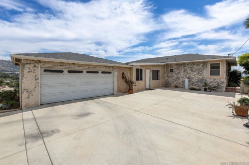 347 Buena Creek Rd, San Marcos, CA 92069-9679