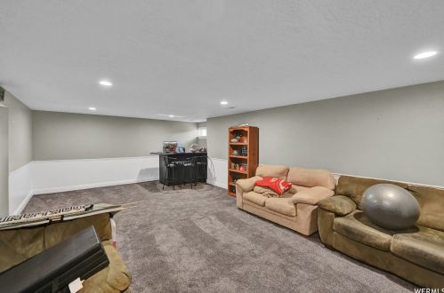 8862 1700, Sandy UT exterior