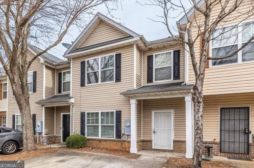 1690 Broad Riv Rd, Atlanta GA  30349-9169 exterior