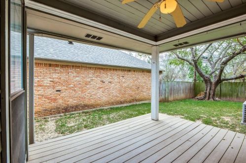 2440 Pecan Grv Ct, Irving TX  75060-6563 exterior