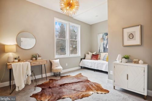 900 Prospect St, Silver Spring MD  20912-6875 exterior