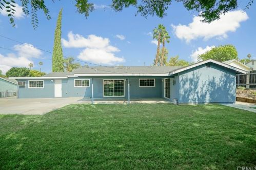 6337 Westview Dr, Riverside CA  92506-5325 exterior