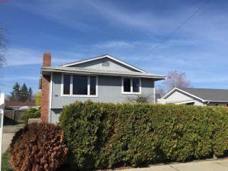 3423 31st Ave, Spokane WA  99223-3706 exterior