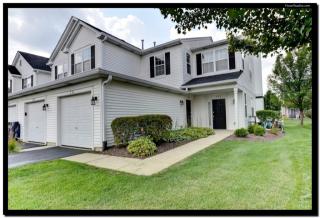 729 Genesee Dr, Naperville, IL 60563-3904
