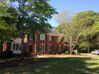 113 Maplewood Dr, Griffin, GA 30224-7438