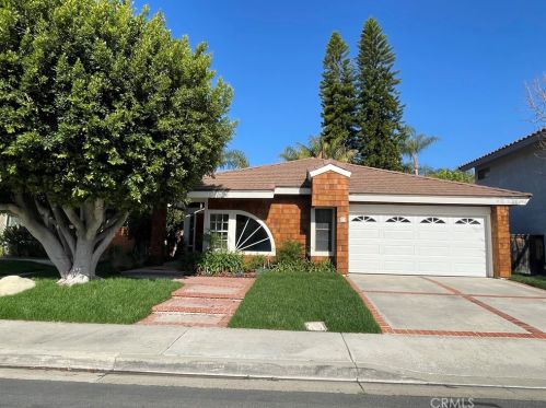 7 Redonda, Irvine, CA 92620-1955