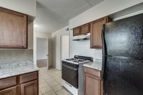 234 Cherry Pt Dr, Dallas TX  75232-3629 exterior