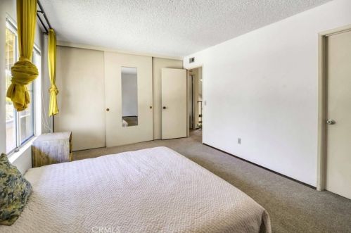 1035 Phillips St, Vista CA  92083-7156 exterior